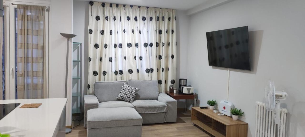 Habitacion En Vivienda Centrica Bilbaoアパートメント エクステリア 写真