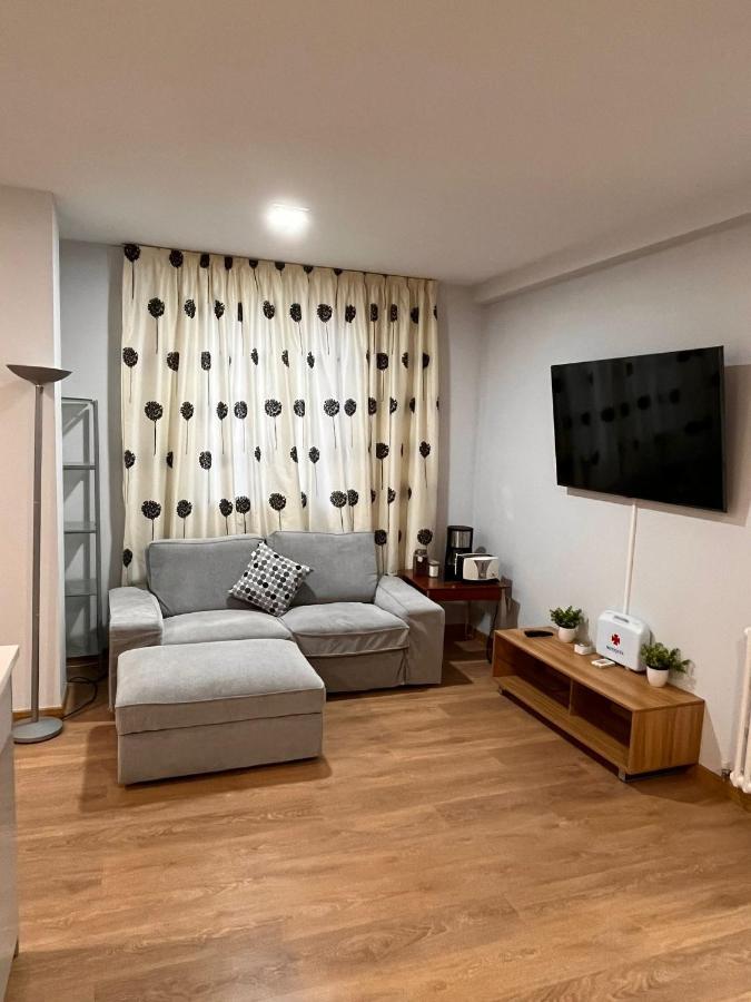 Habitacion En Vivienda Centrica Bilbaoアパートメント エクステリア 写真