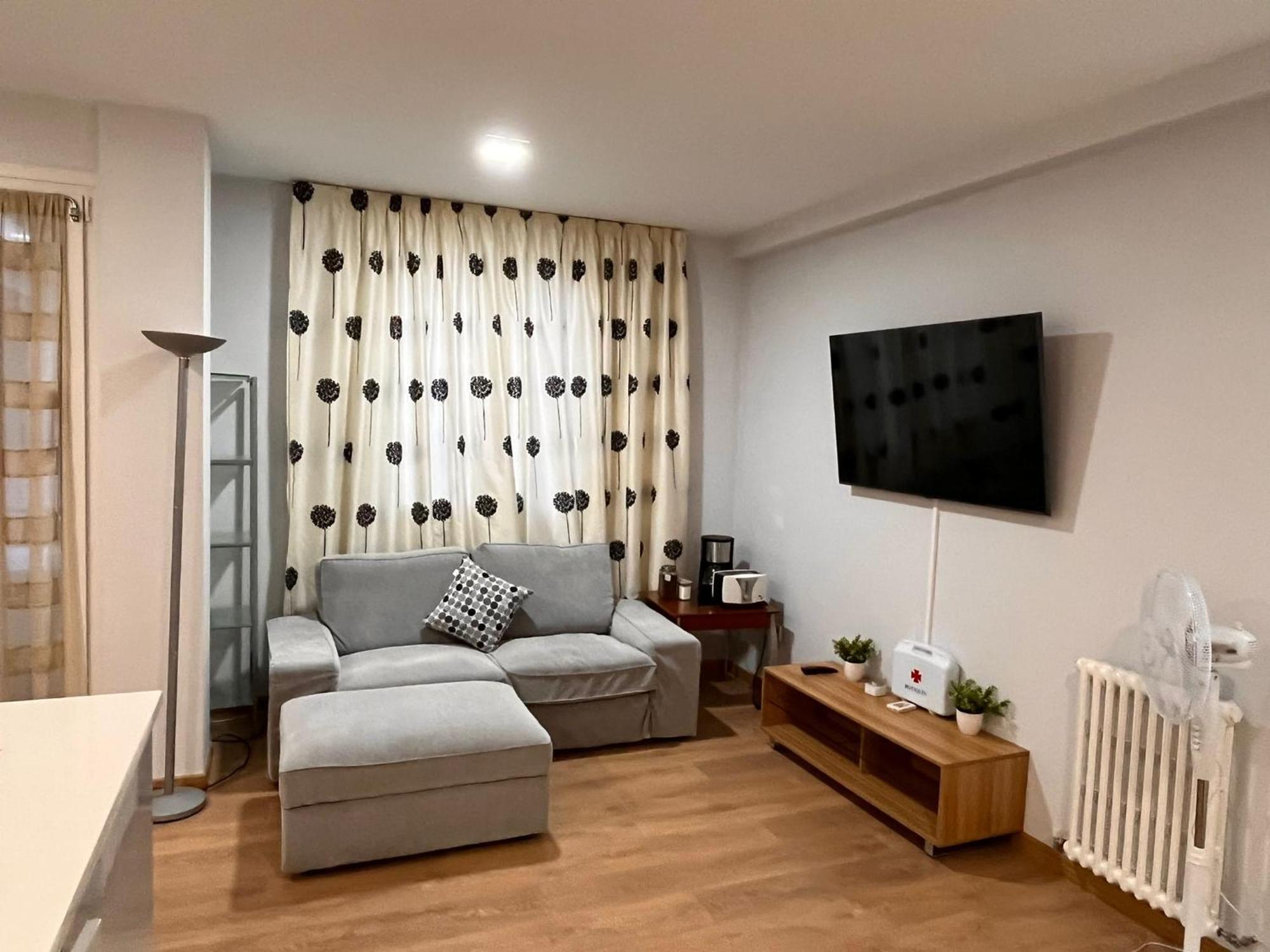 Habitacion En Vivienda Centrica Bilbaoアパートメント 部屋 写真